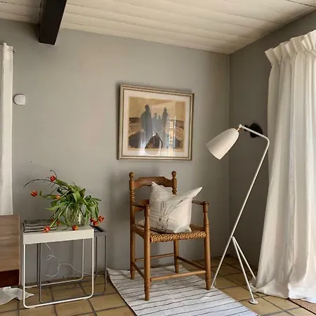 בית הארחה Bakkehuset 3*